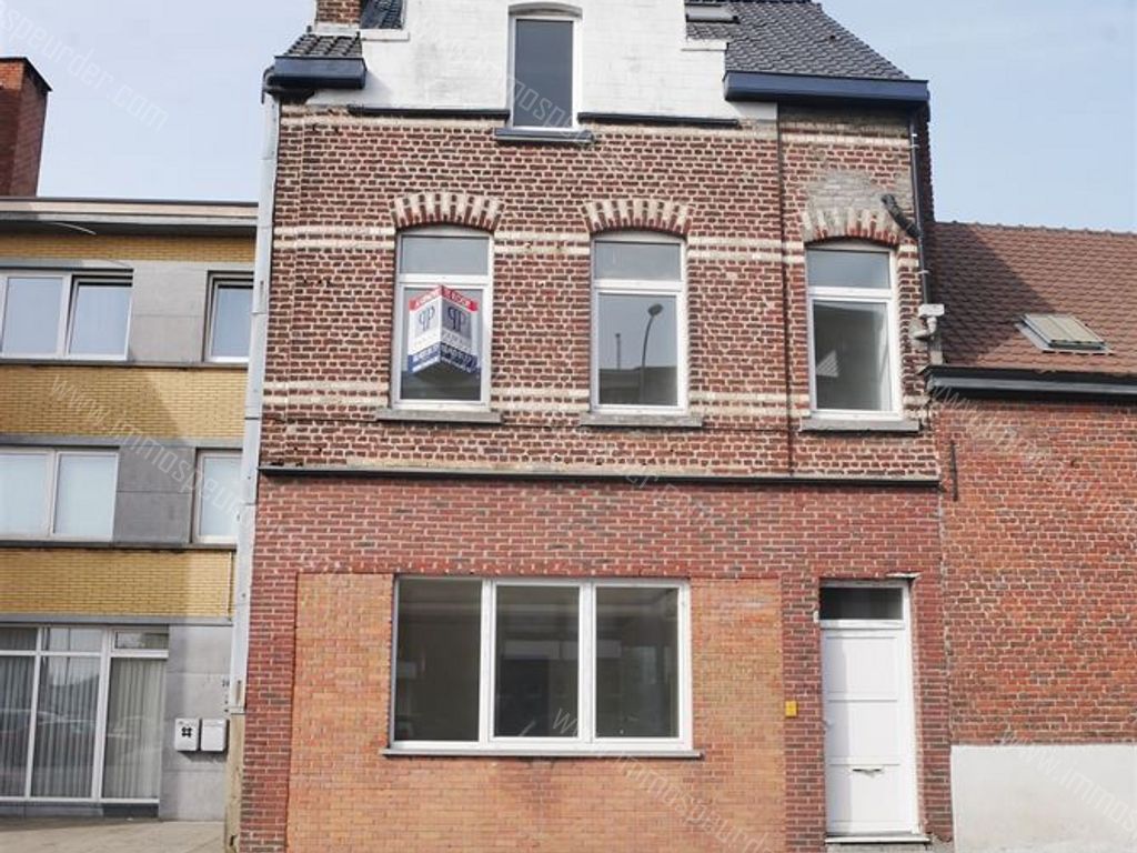 Huis in Dilbeek - 946993 - Ninoofsesteenweg 241, 1700 DILBEEK