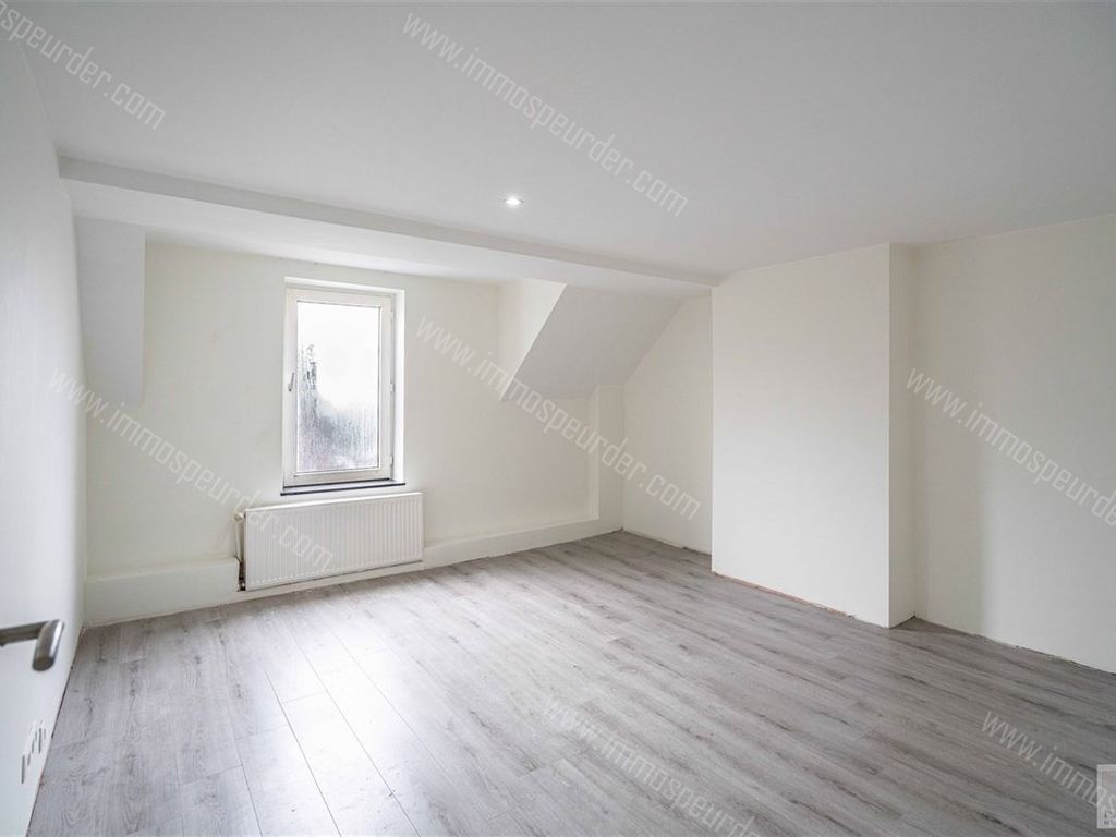 Huis in Dilbeek - 946993 - Ninoofsesteenweg 241, 1700 DILBEEK