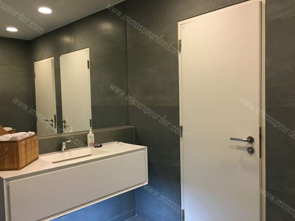 Kantoor in Dilbeek - 13910 - Eikelenbergstraat 20, 1700 Dilbeek