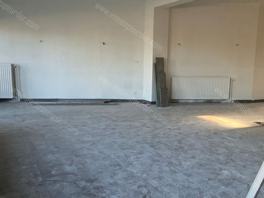 Garage in Dilsen-Stokkem - 633408 - Rijksweg 924, 3650 Dilsen-Stokkem