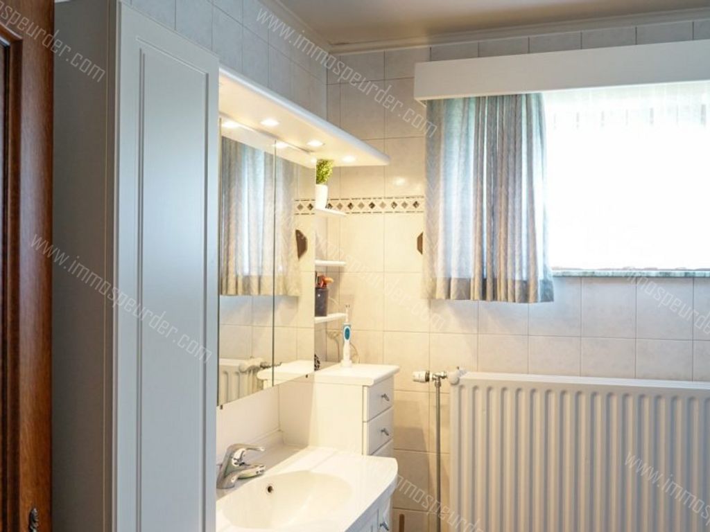 Garage in Dilsen-Stokkem - 980305 - Eburonenlaan 7, 3650 Dilsen-Stokkem