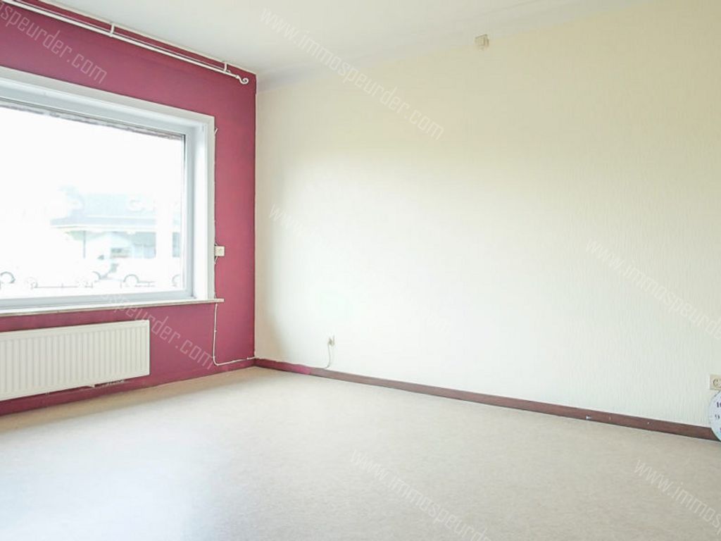 Garage in Dilsen-Stokkem - 1000829 - Rijksweg 965, 3650 Dilsen-Stokkem