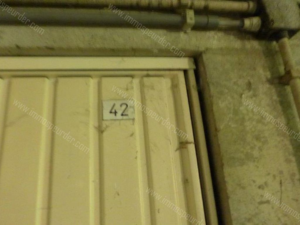 Garage in Molenbeek-Saint-Jean - 142154 - Schoonslaapsterstraat 41, 1080 Molenbeek-Saint-Jean