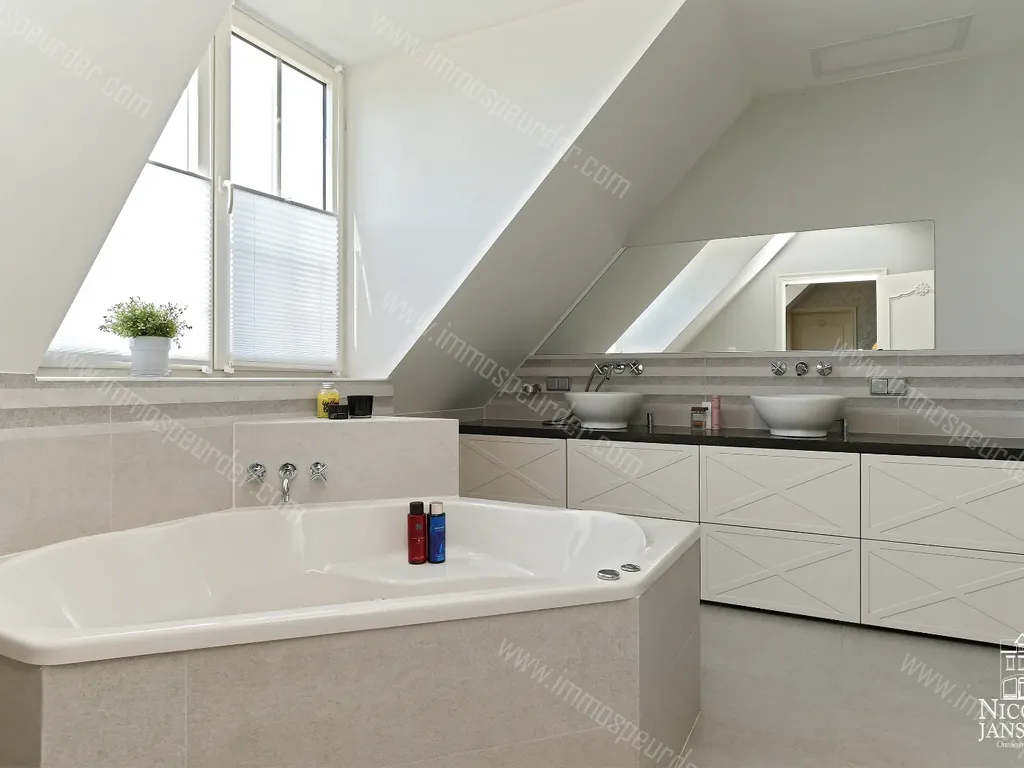 Garage in Elen - 630695 - Rijksweg 999, 3650 Elen