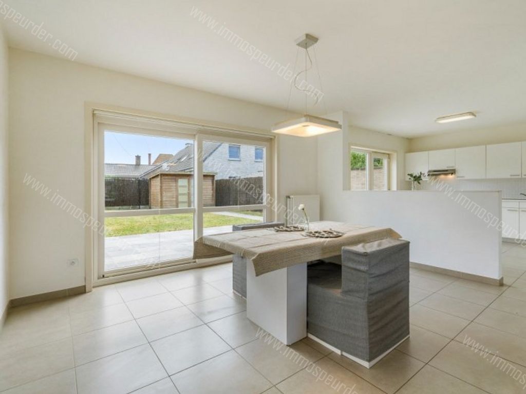 Garage in Oostrozebeke - 633157 - Ingelmunstersteenweg 177-A, 8780 Oostrozebeke