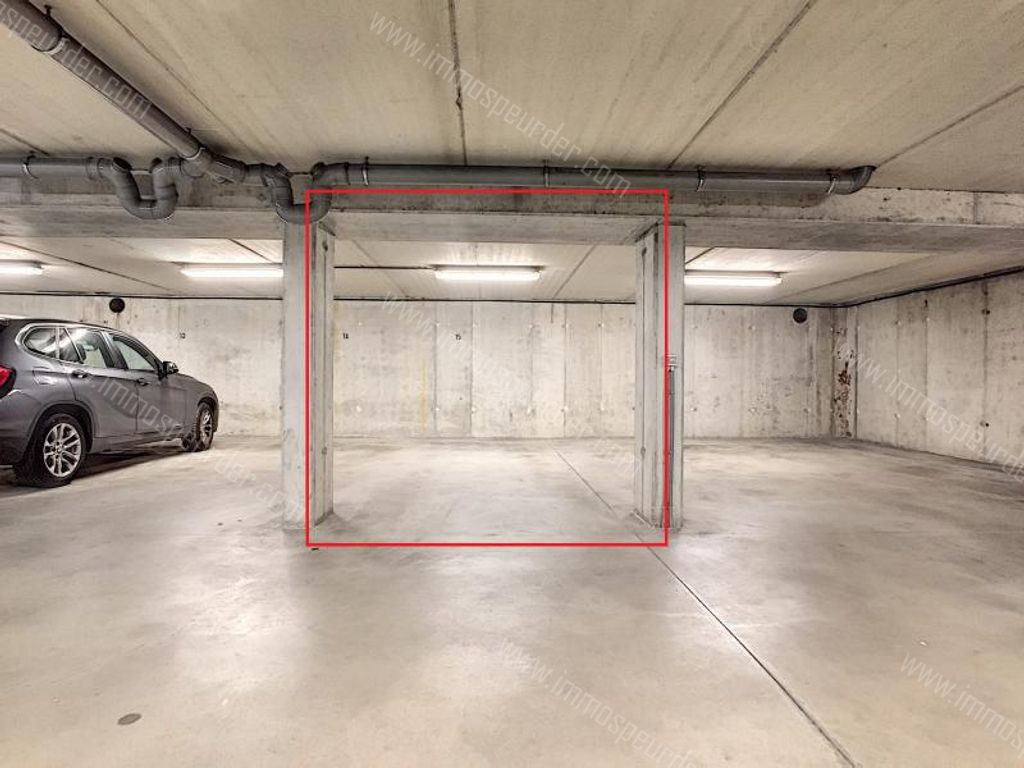 Garage in Molenbeek-Saint-Jean - 190311 - Rue des Fuchsias 25-29, 1080 Molenbeek-Saint-Jean